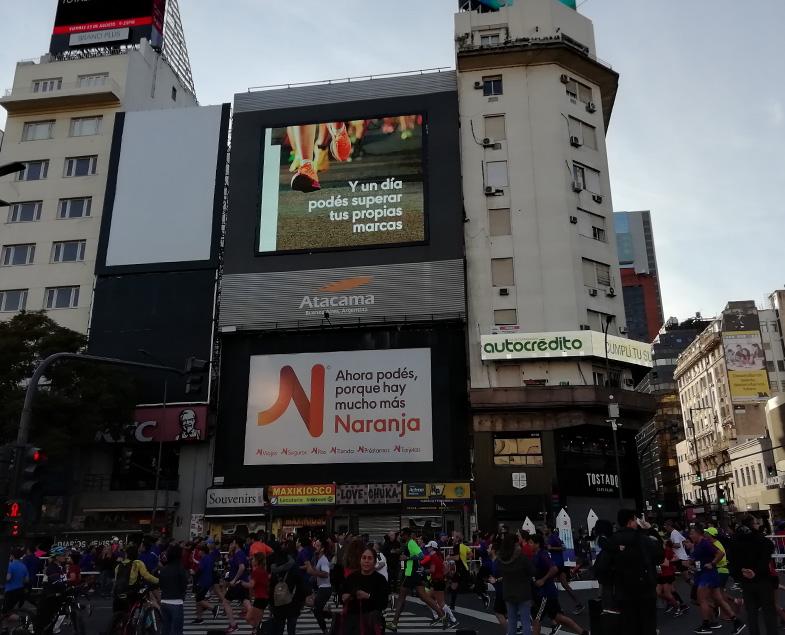 av_9_de_julio_obelisco_carlos_pelegrini_431_cartel_simple_faz_big